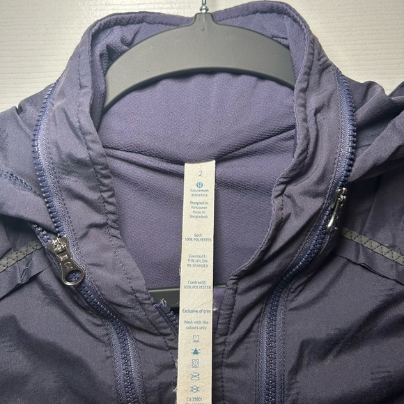 🍋Lululemon Spring Forward Jacket- Stripe Dot Cadet Blue/ Size 2 - Picture 11 of 11